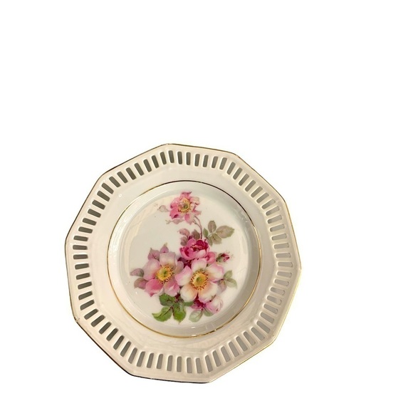 VINTAGE BAVARIA SCHUMANN small plates - pink floral 5-7/8"W 12 plates available - Picture 4 of 8